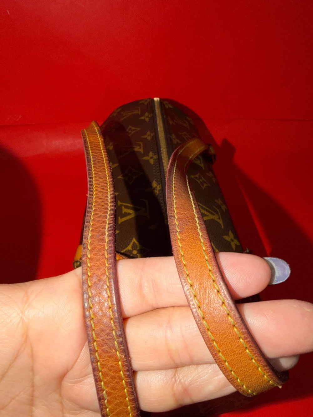 LOUIS VUITTON Papillon Handbag - Picture 5 of 11